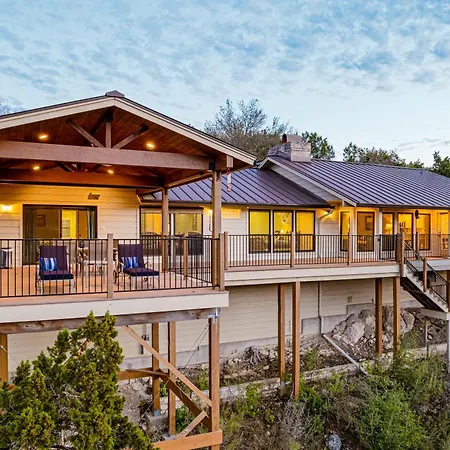 Waterfront Home On Lake Travis